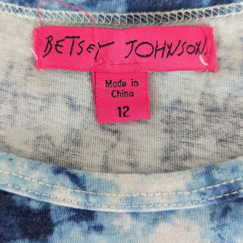 Betsey Johnson  Tie-dye Pattern T-shirt  with Sequin Heart  Size 12